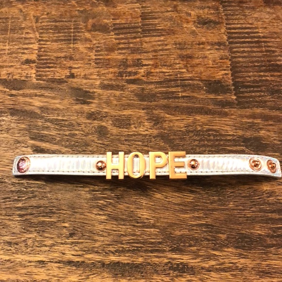 BCBG Affirmation Bracelet Metallic Silver - Picture 3 of 4